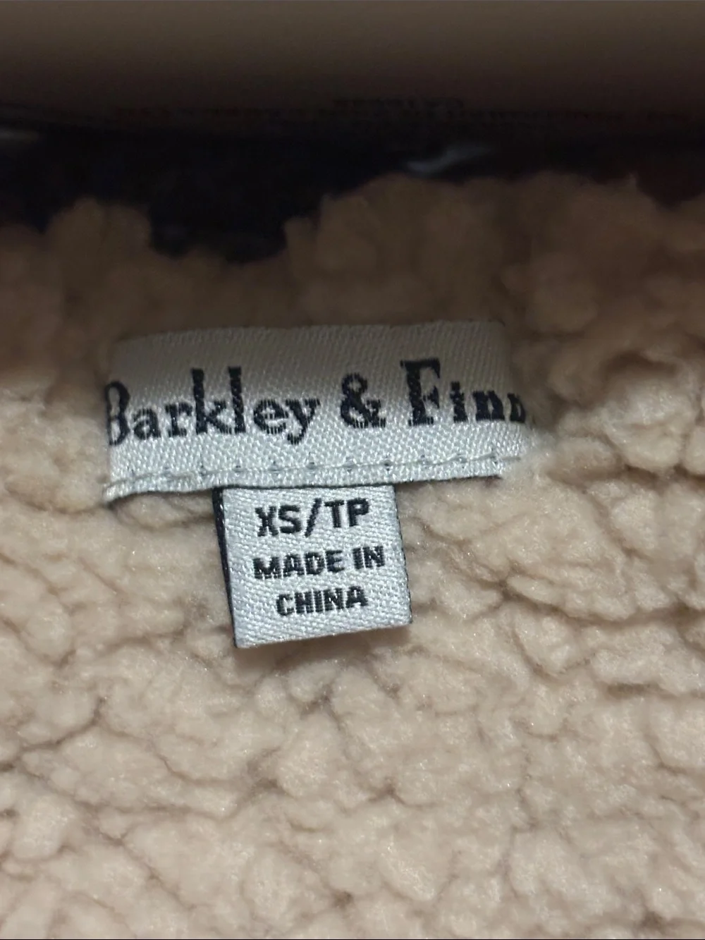 NWT Barkley & Finn Plaid Fleece Sherpa Lined Dog Coat XS